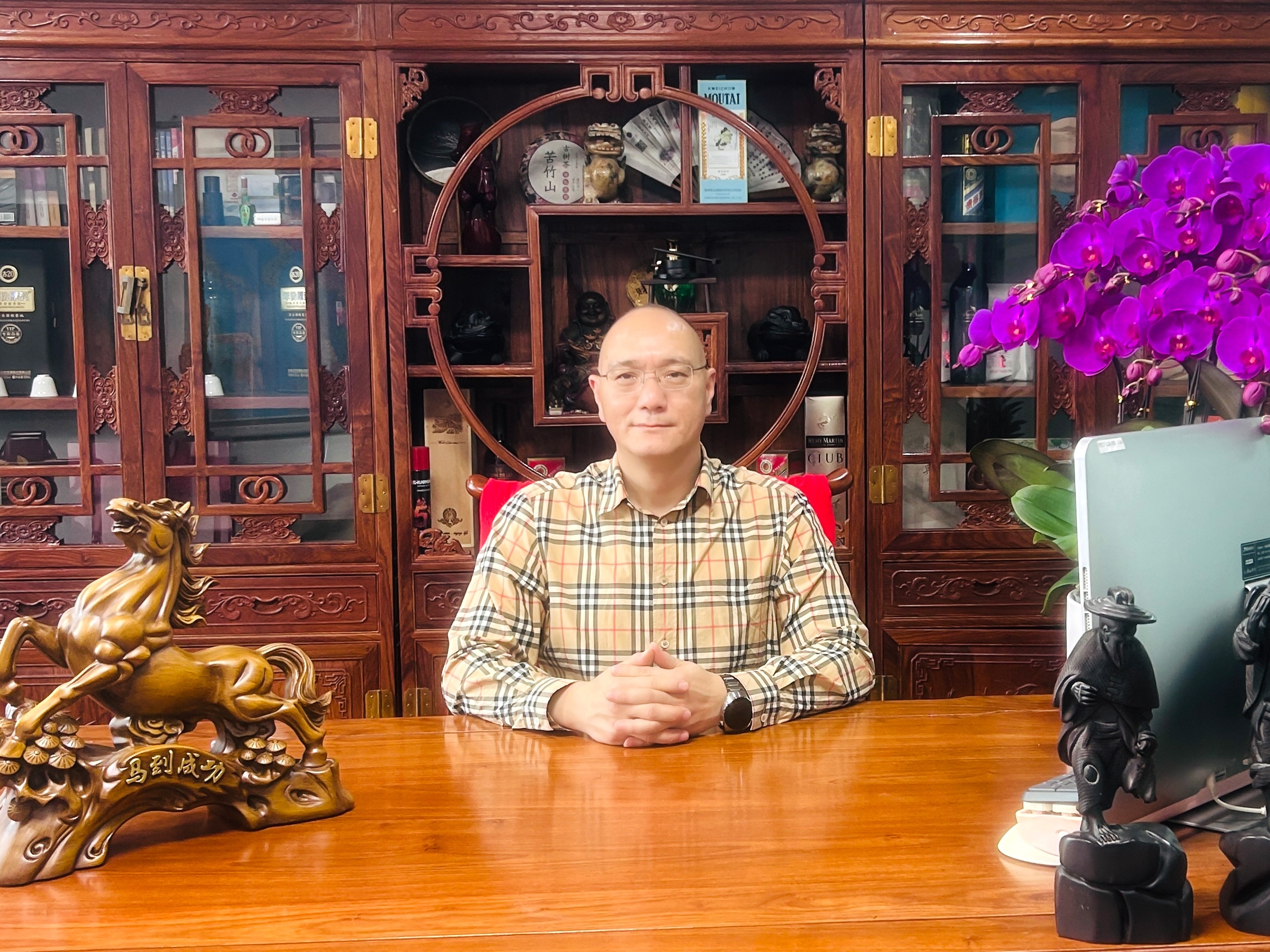 共创业 同发展 共分享 —— 卡立方集团创始人董事长方煌达发表2026新年贺词