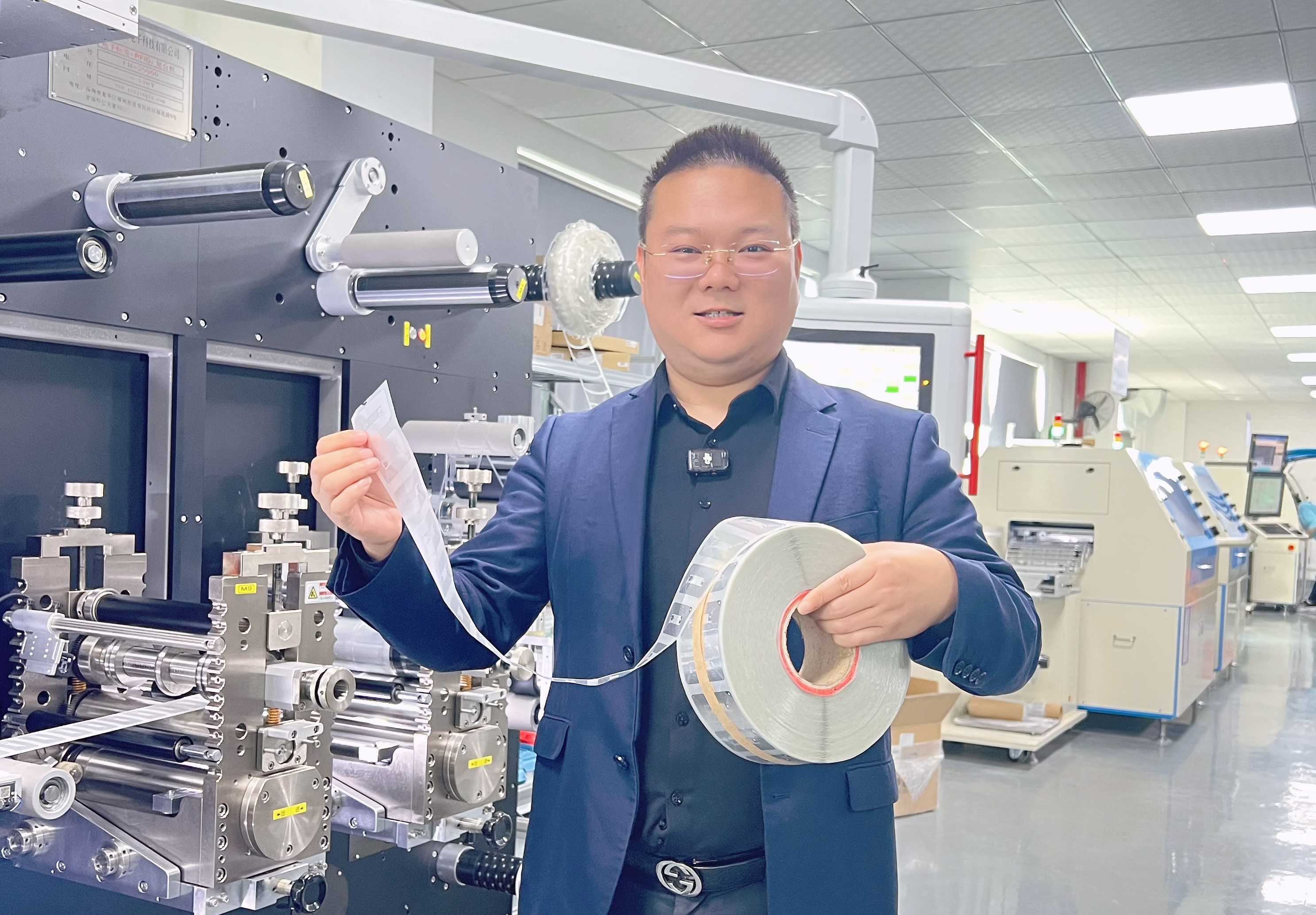 每小时50000张 100%全检 | 卡立方集团RFID电子标签生产厂家，支持各类RFID标签定制