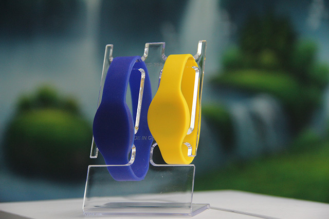 3D会员卡引领零售业新营销时代--卡立方智能卡 3D会员卡引领零售业新营销时代--卡立方智能卡