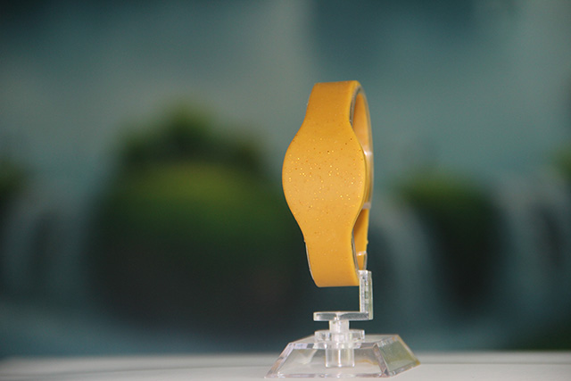 织唛腕带在皮革化学品中的应用 织唛腕带在皮革化学品中的应用