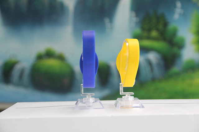 产品设计选用硅胶腕带材料的9大优势