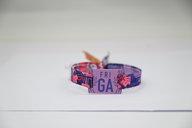 能定位的校园卡你见过吗？