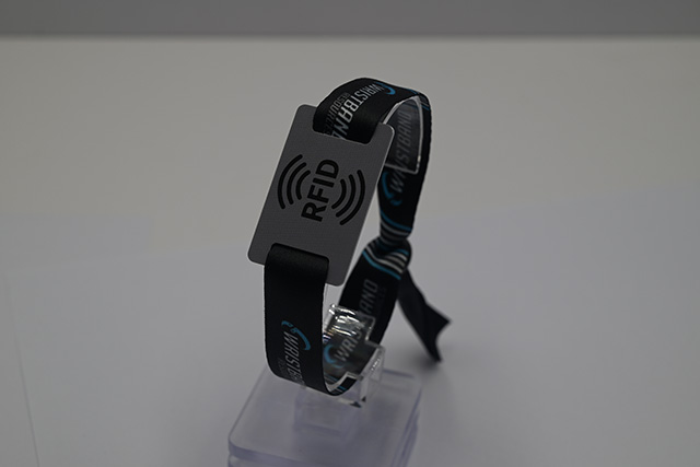 如何设计、制作高档的VIP会员卡？