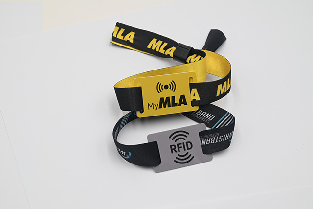 制作PVC卡离不开pvc类型的材料 制作PVC卡离不开pvc类型的材料