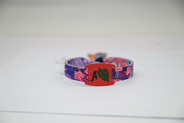 餐饮店会员储值卡怎么设计，钥匙扣卡背面文字怎么写？